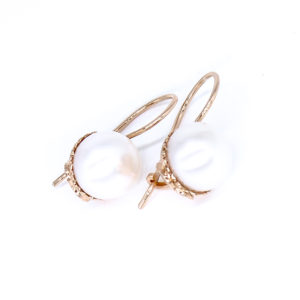 Vergoldete Ohrringe mit Perle
